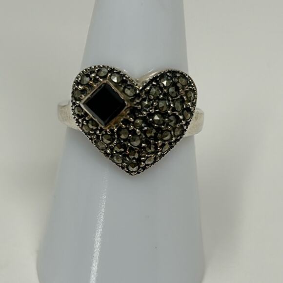 Vintage Rare 925 Women's Pave Heart Ring with Black Stone Size 7 - Picture 1 of 9
